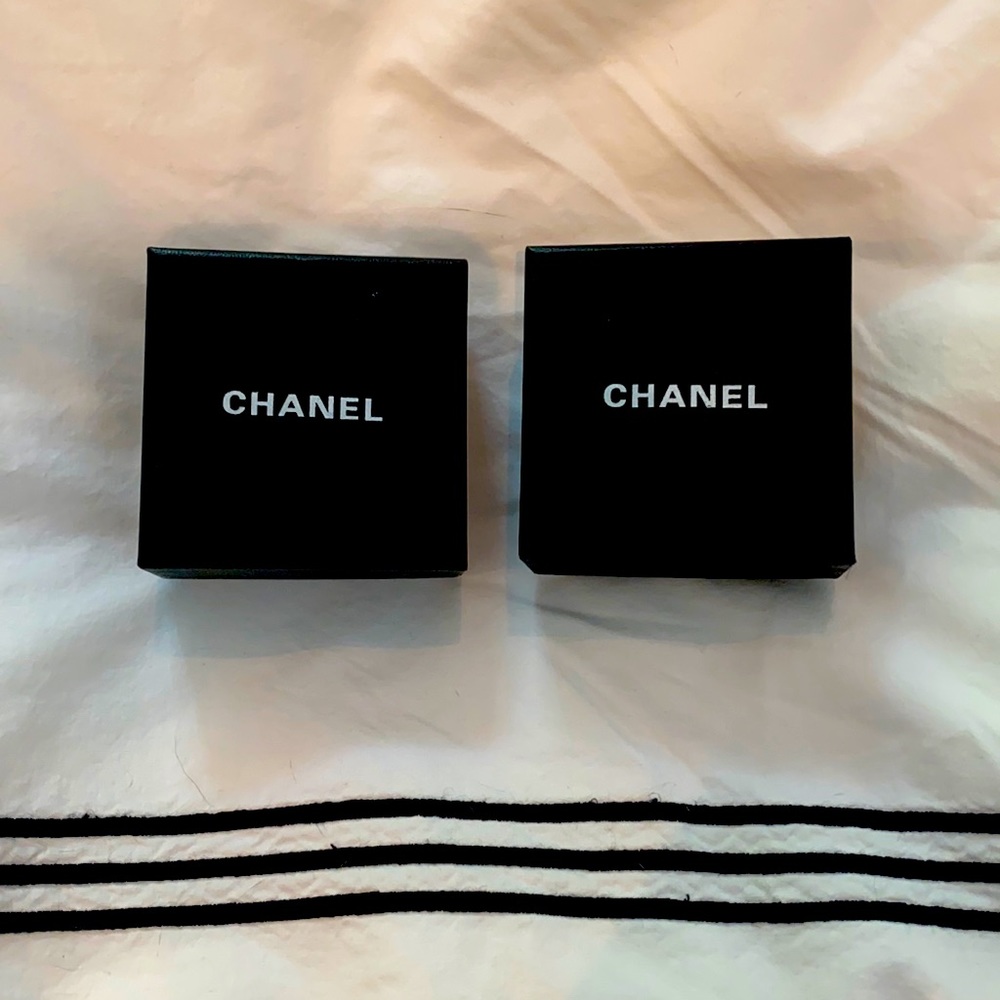 Small Chanel jewelry gift boxes